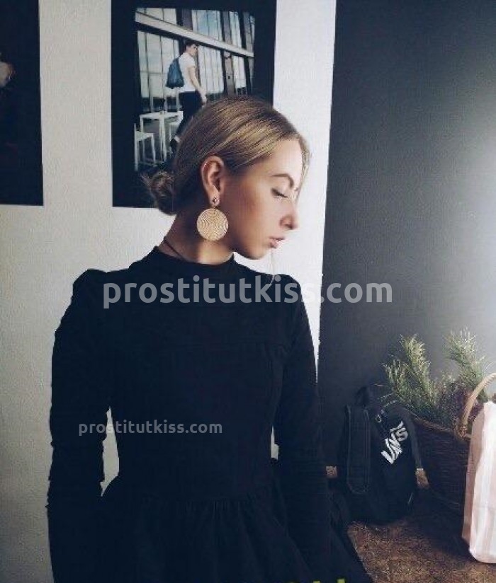 Проститутка Оксана